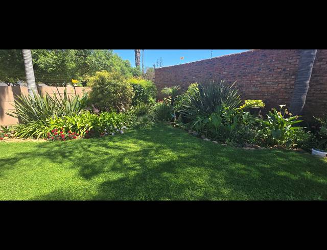 3 BEDROOM FREESTANDING FOR SALE IN CAPRICORN